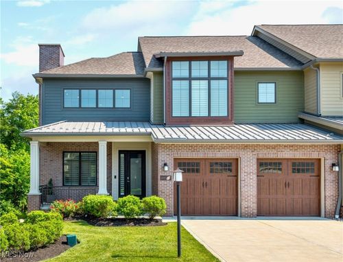 2511 Edgewood Trce, Pepper Pike, OH, 44124-4057 | Card Image