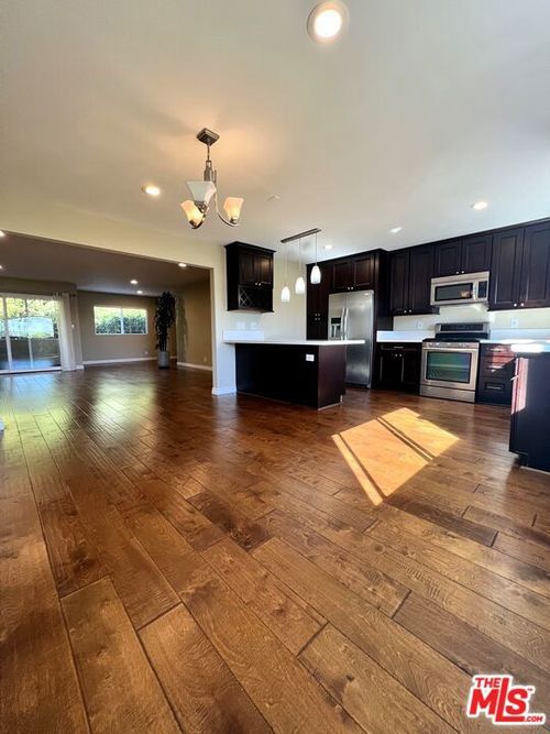5-1122 10th St, Santa Monica, CA, 90403-5336 | Card Image