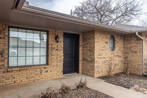 1324 Steiner Rd, Weatherford, OK, 73096-2320 | Card Image