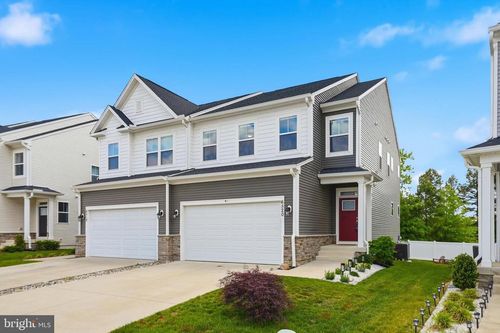 6520 Wild Orchid Ct, FREDERICKSBURG, VA, 22407-7218 | Card Image