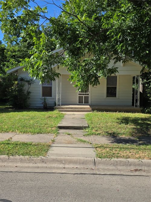 702 Schmitz Ave, Denton, TX, 76209-3233 | Card Image