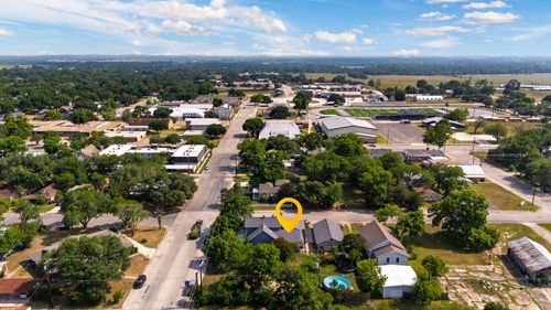 116 S Hackberry Ave, Luling, TX, 78648-2414 | Card Image