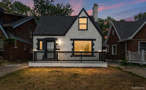 13327 Maiden St, Detroit, MI, 48213-2022 | Card Image