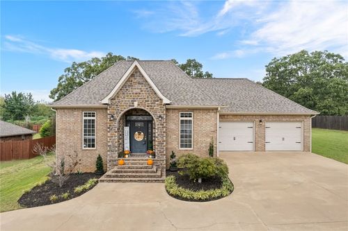 1505 Springdale Dr, Alma, AR, 72921-4758 | Card Image