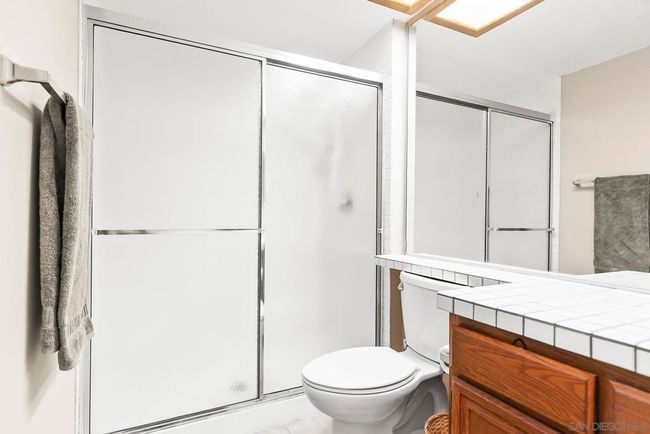 17595 Fairlie Rd, Townhouse with 3 bedrooms, 3 bathrooms and 3 parking in San Diego CA | Image 16
