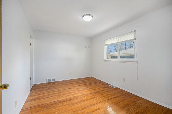 37653 Badger Dr, House other with 3 bedrooms, 2 bathrooms and null parking in Sterling Heights MI | Image 14