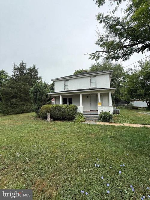 10860 Winchester Ave, BUNKER HILL, WV, 25413-3088 | Card Image