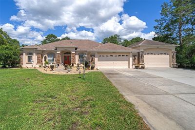 10124 Southern Breeze Court, House other with 3 bedrooms, 3 bathrooms and null parking in Weeki Wachee FL | Image 2