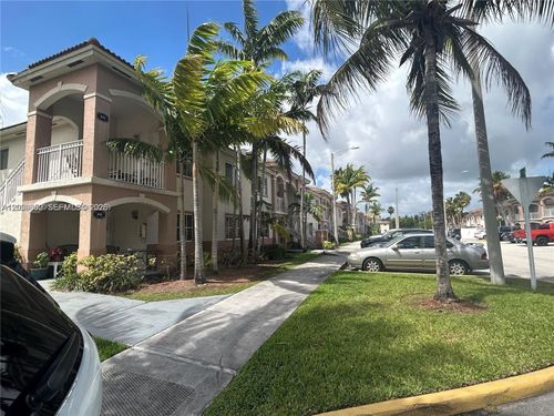 106-33-1250 Se 31st Ct, Homestead, FL, 33035-2400 | Card Image