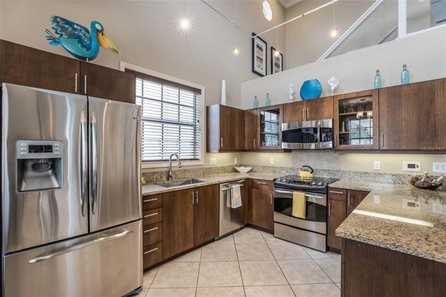 318 64 Th St, House other with 3 bedrooms, 2 bathrooms and null parking in Holmes Beach FL | Image 12
