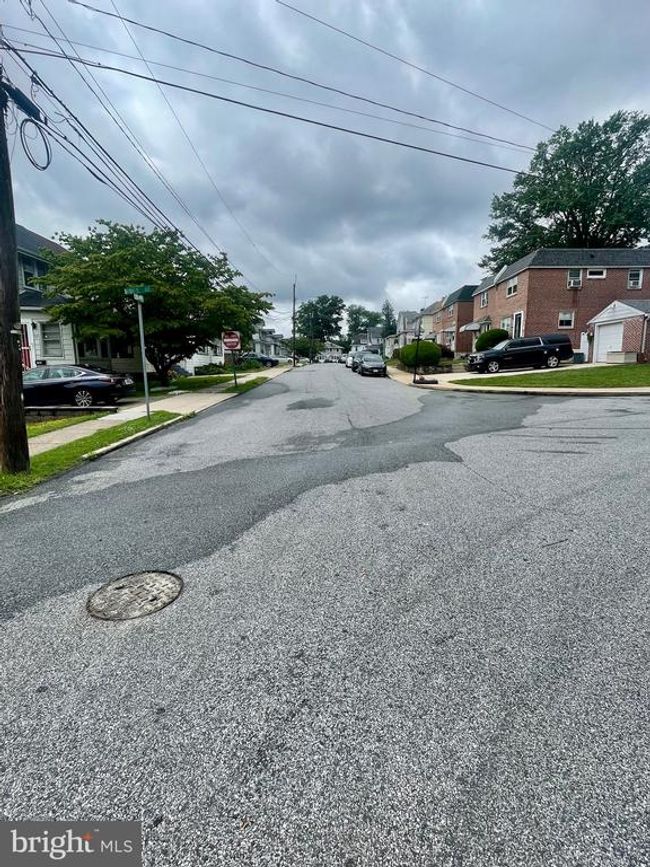 90 - 103 Willows Ave, Home with 3 bedrooms, 2 bathrooms and null parking in NORWOOD PA | Image 4