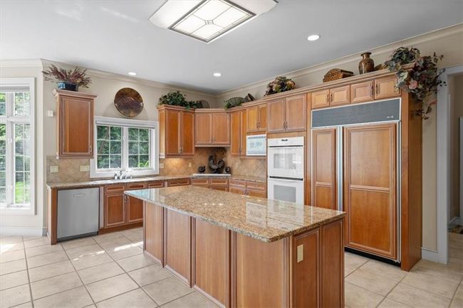 2100 W 115 Th St, House other with 4 bedrooms, 5 bathrooms and null parking in Leawood KS | Image 18