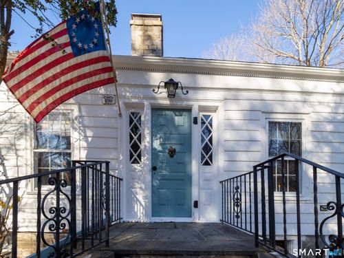 320 N Salem Rd, Ridgefield, CT, 06877-2422 | Card Image