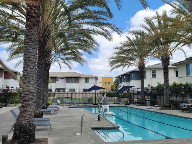 UNIT-2 - 2072 Tango Loop, Condo with 4 bedrooms, 3 bathrooms and 2 parking in Chula Vista CA | Image 45