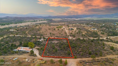 93-17455 S Thunder Ridge Dr, Peeples Valley, AZ, 86332-8614 | Card Image