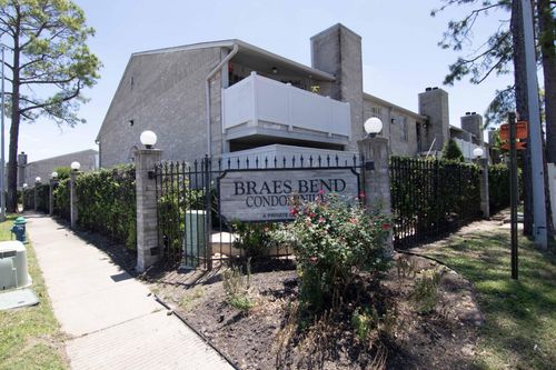 10835 Braes Bend Dr, Houston, TX, 77071-1141 | Card Image