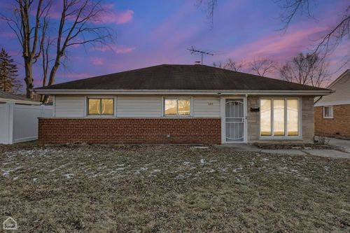 689 E 155th St, South Holland, IL, 60473-1323 | Card Image