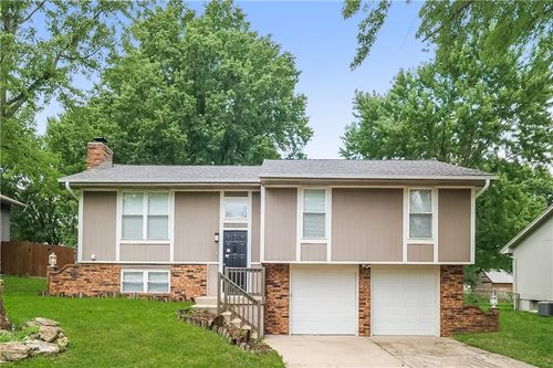 505 Se Sherri Ln, Blue Springs, MO, 64014-5224 | Card Image