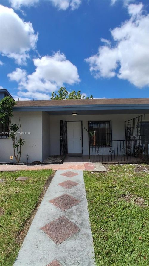 13942 Sw 281st Ter, Homestead, FL, 33033-1800 | Card Image