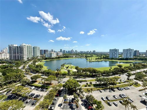 2205-3701 N Country Club Dr, Aventura, FL, 33180-1732 | Card Image