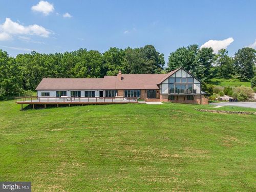 1496 Orchard Ln, BOYERTOWN, PA, 19512-8934 | Card Image