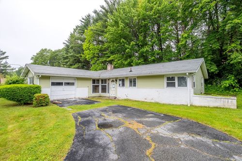 61 Barry Rd, Worcester, MA, 01609-1138 | Card Image