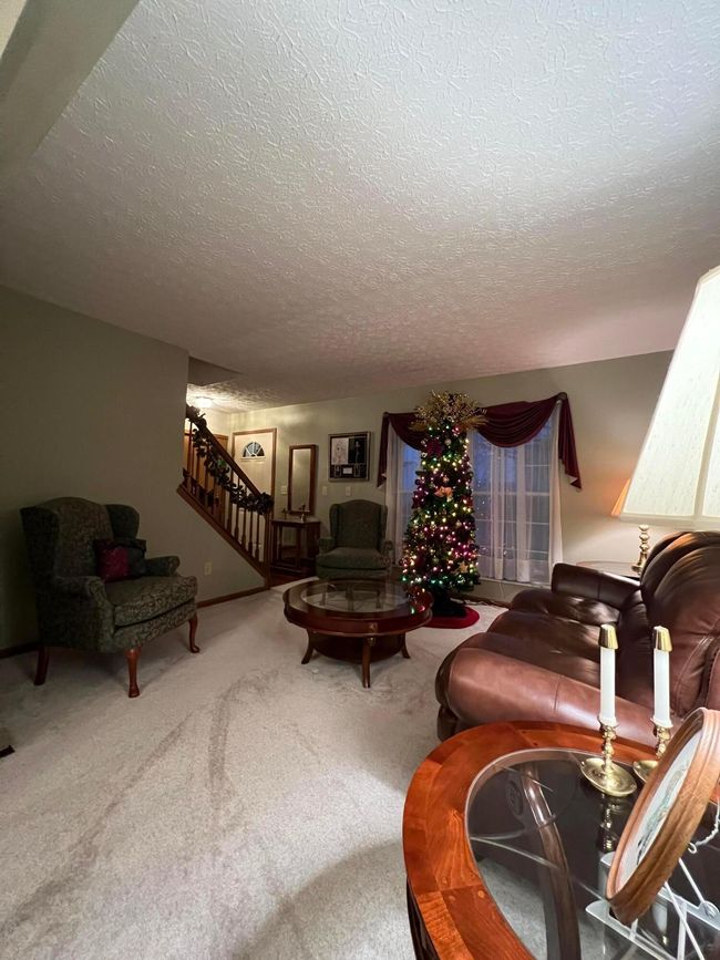 946 Lateglow Ct, House other with 3 bedrooms, 3 bathrooms and null parking in Newark OH | Image 8