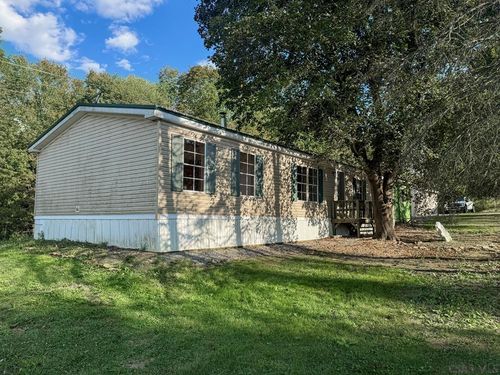 611 Duman Rd, Ebensburg, PA, 15931-7012 | Card Image