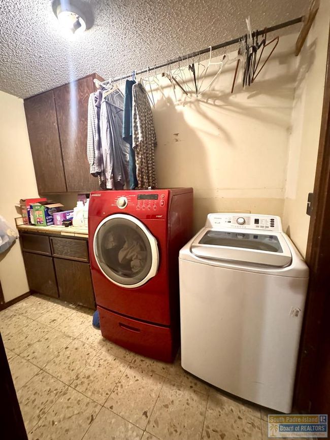 108 Palma Ln, House other with 3 bedrooms, 3 bathrooms and 2 parking in Bayview TX | Image 19