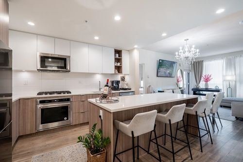 204-750 Dogwood St, Coquitlam, BC, V3J0K6 | Card Image