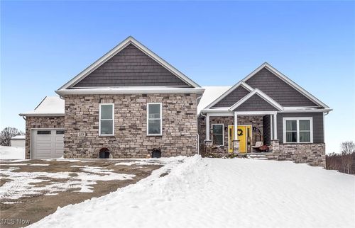 233 Homan Dr, Doylestown, OH, 44230-1069 | Card Image