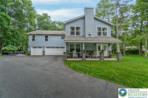 210 Piney Woods Dr, Jim Thorpe, PA, 18229-2837 | Card Image