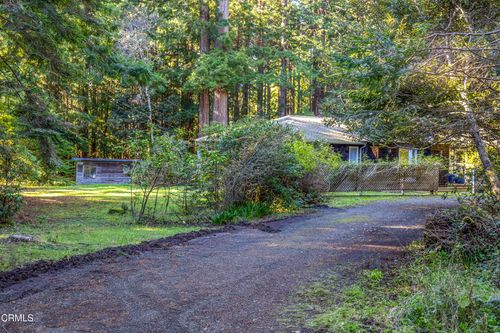11000 Gurley Ln, Mendocino, CA, 95460-9584 | Card Image