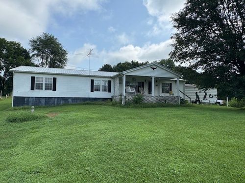 9220 Epperson Springs Rd, Westmoreland, TN, 37186-2786 | Card Image