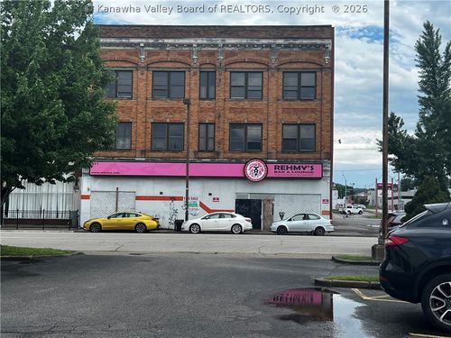 611 4th Avenue, Huntington, WV, 25701 | Card Image