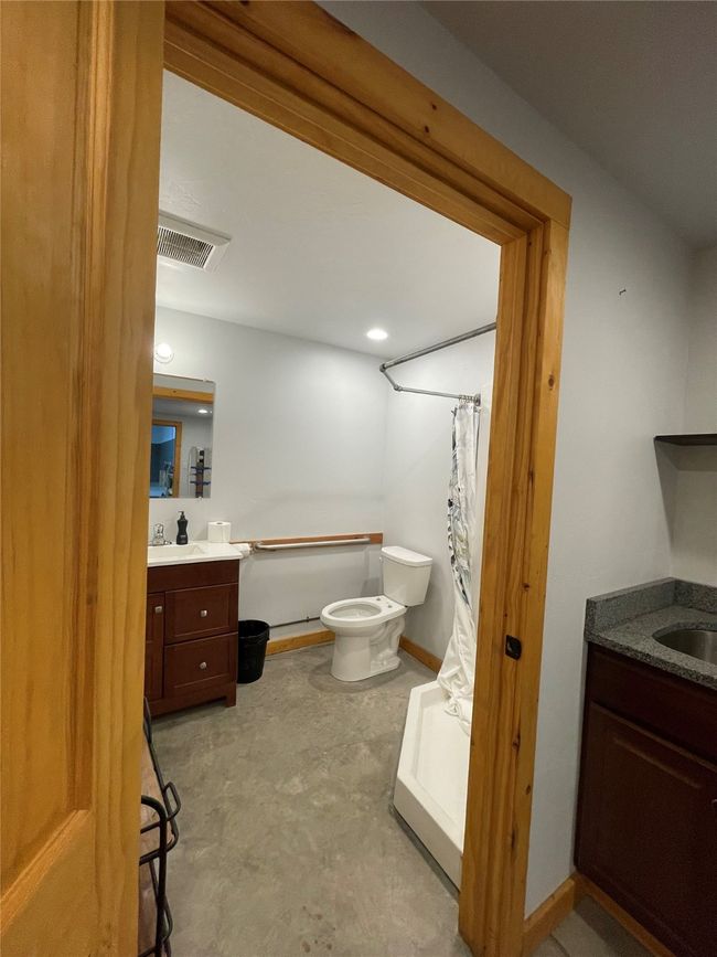 North Shop Main Floor Bathroom | Image 36