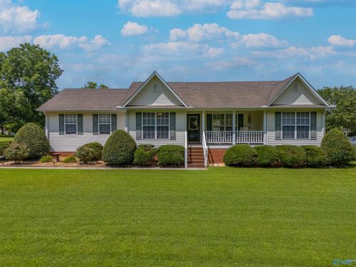 730 Solitude Ave, Albertville, AL, 35950-6155 | Card Image