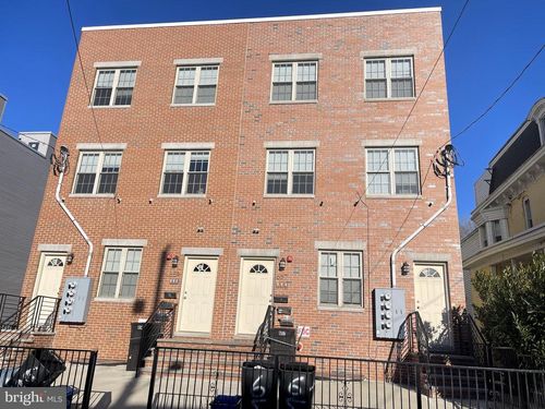 659 N 35th St, Philadelphia, PA, 19104-1942 | Card Image