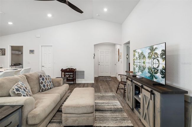 5958 164 Th Ave E, House other with 3 bedrooms, 2 bathrooms and null parking in PARRISH FL | Image 9