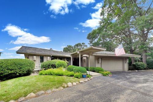 24283 N Grandview Dr, Lake Barrington, IL, 60010-1737 | Card Image