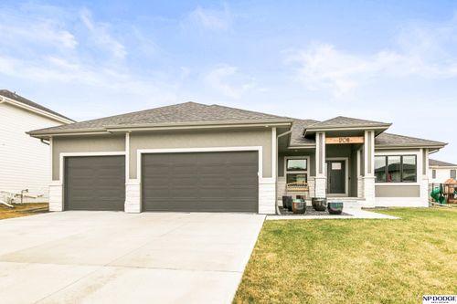 17011 Sarah St, Bennington, NE, 68007-5073 | Card Image