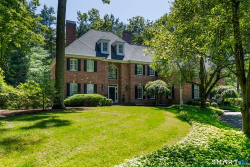 9 Kew Gdns, Farmington, CT, 06032-1561 | Card Image