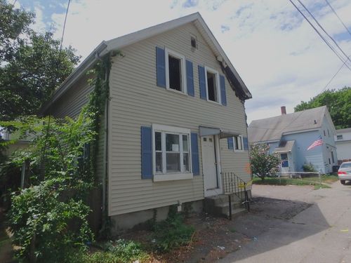 14 Martin Ct, Pawtucket, RI, 02860-2815 | Card Image