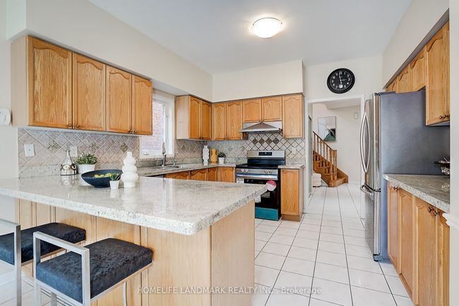 46 Elmrill Rd, House other with 6 bedrooms, 4 bathrooms and 2 parking in Markham ON | Image 9