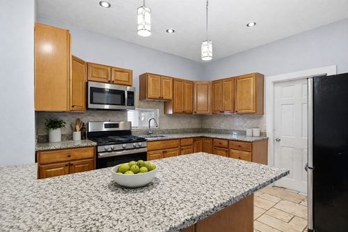 1-37 Franklin Ave, Revere, MA, 02151-3569 | Card Image