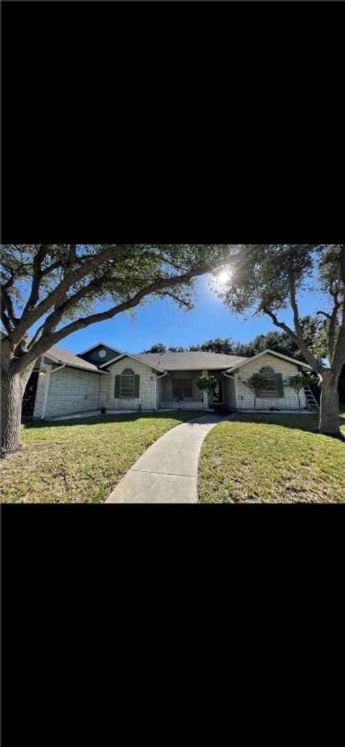 3058 Shady Creek Ln, Corpus Christi, TX, 78414-3750 | Card Image