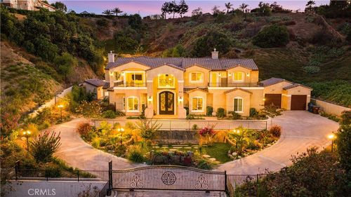 833 Silver Valley Trl, Walnut, CA, 91789-5201 | Card Image