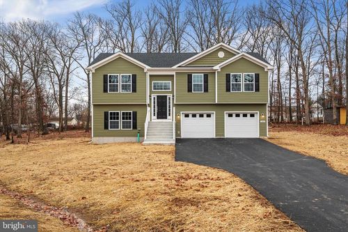 27 Powell Ln, MARTINSBURG, WV, 25404-6543 | Card Image