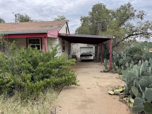 912 E 36th St, Lubbock, TX, 79404-2512 | Card Image