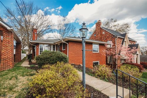 2007 20th St, Parkersburg, WV, 26101-3605 | Card Image